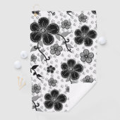 Serviette De Golf Impression florale noir et blanc (En situation)