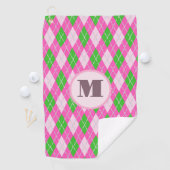 Serviette De Golf Jacquard de preppy rose vert personnalisé monogram (En situation)