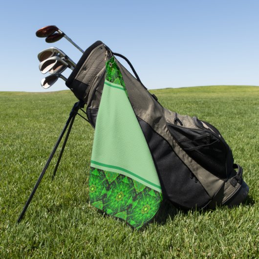 Serviette De Golf Kaleidoscope Vert Viridescente (Vert)