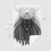 Serviette De Golf Lion noir avec couronne Antlers et monogramme (En situation)