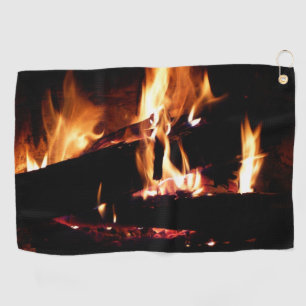 Serviette De Golf Logs dans la cheminée Photographie de feu chaud