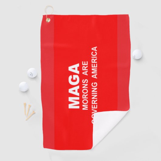 SERVIETTE DE GOLF MAGA (En situation)