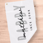 Serviette De Golf Meilleur Papa Jamais Moderne Élégante Fête des pèr<br><div class="desc">Ce design simple et moderne est composé de la typographie de san serif.</div>
