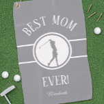 Serviette De Golf Meilleure maman jamais Golfsport Monogrammes femme<br><div class="desc">"Best Mom Ever!", un modèle de citation de golf en police blanche tendance présente une silhouette de golfeur féminine en gris absolu sur un arrière - plan blanc circulaire placé sur un cercle de coordination avec bande correspondante sur un arrière - plan gris. Personnalisez avec le modèle pour ajouter des...</div>