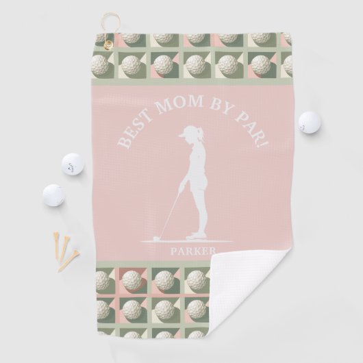 Serviette De Golf Meilleure Maman Par Par Pink Monogrammé (En situation)