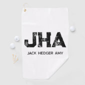 SERVIETTE DE GOLF MINIMALIST BLACK THREE LETTER MONOGRAM NAME WHITE (En situation)