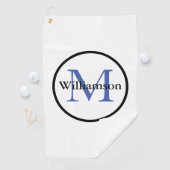 Serviette De Golf Monogramme classique Initial & Nom Bleu & Noir (En situation)