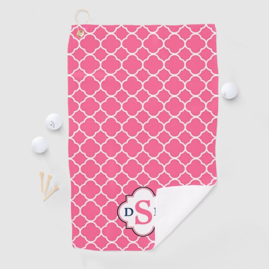 Serviette De Golf Monogramme de Quatrefol blanc rose (En situation)