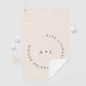 Serviette De Golf Monogramme minimaliste moderne de crème ivoire (En situation)