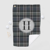 Serviette de golf monogramme plaid avec nom et ini (En situation)