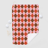 Serviette De Golf Motif monogramme argyle rouge rose et marron (En situation)