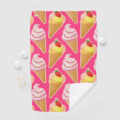 Serviette De Golf Motif rose Kawaii avec crème glacée aux fraises (En situation)