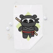 Serviette De Golf Ninja Panda par Amanda Roos (En situation)