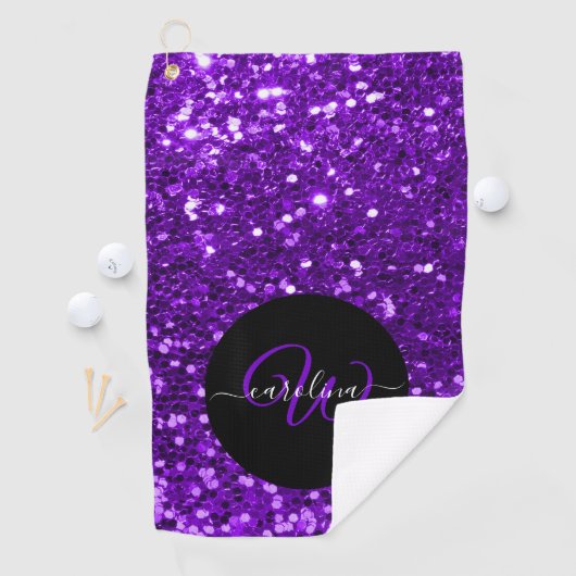 Serviette De Golf Nom de parties scintillant violet monogramme éléga (En situation)