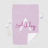 Serviette De Golf Nom de script & monogramme | Magenta & Violet clai (En situation)