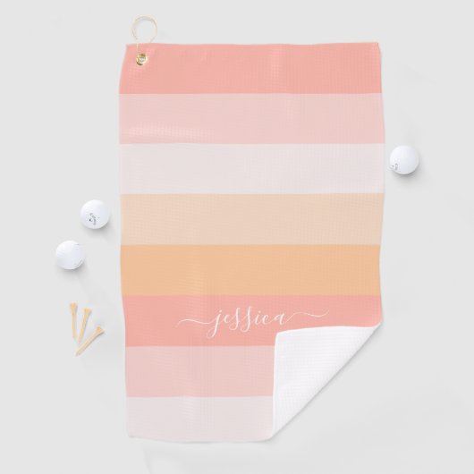 Serviette De Golf Nom de script rayé rose pâle chic (En situation)