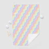 Serviette De Golf Pastel Rainbow Waves Golf Towne (En situation)