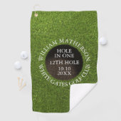Serviette De Golf Personalized Golf Hole in One Award (En situation)