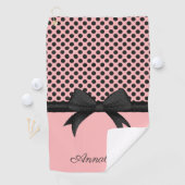 Serviette De Golf Points roses noirs et ruban (En situation)