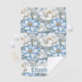 Serviette De Golf Pretty Blue Magnolia and Peony Personalized (En situation)