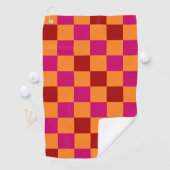 Serviette De Golf Red Orange Pink Checkered Pattern Design  (En situation)