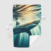 Serviette De Golf Requin dans la mer bleue profonde & soleil (En situation)