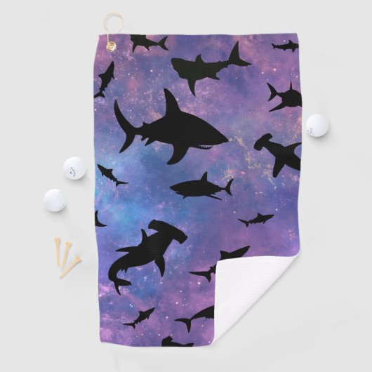 Serviette De Golf requin de l'ombre baleine sur galaxie en pente (En situation)