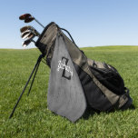 Serviette De Golf Retro Monogramme Gris Vintage Pinstripes<br><div class="desc">Ce design présente un motif vintage de rayures noires sur un arrière - plan gris fusain. Personnalisez-le avec votre initiale monogramme en noir et votre nom en écriture rétro blanche.</div>