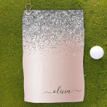 Serviette De Golf Rose Gold<br><div class="desc">Rose Gold - Blush Pink and Silver Faux Foil Metallic Sparkle Parties scintillant Brossé Métal Monogramme Nom Golf Towel. Cela rend le cadeau parfait pour 16 ans,  mariage,  douche nuptiale,  anniversaire,  baby shower ou bachelorette pour quelqu'un qui aime le luxe glam et les styles chic.</div>