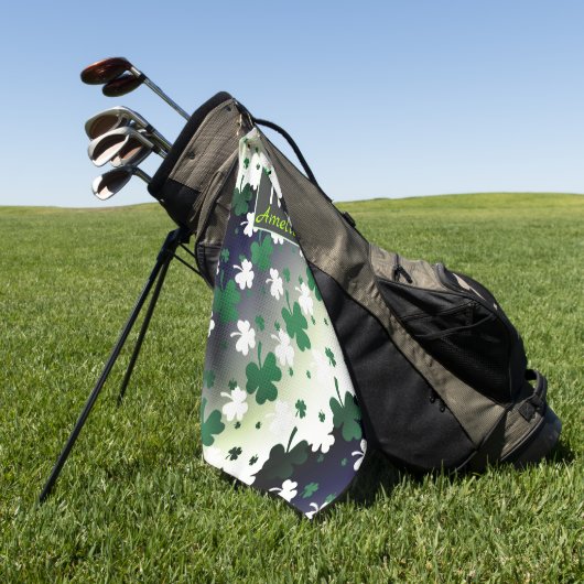Serviette De Golf Shamrock, vert et blanc sur terrain grisé (Vert)