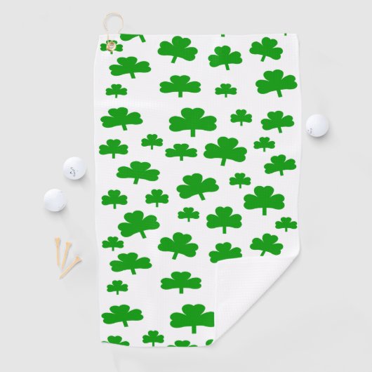 Serviette De Golf Shamrocks de la Saint Patrick (En situation)