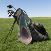 Serviette De Golf Shark sculpture on the beach (Vert)