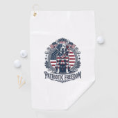 Serviette De Golf T-shirt graphique vectoriel avec Labrador Retrieve (En situation)