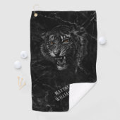 Serviette De Golf Tigre Cool Fond de marbre noir Monogramme (En situation)