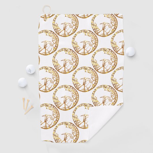 SERVIETTE DE GOLF TRUMP 2024 (En situation)