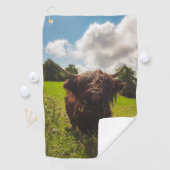 Serviette De Golf Vache noire pâturage vert champ soleil (En situation)