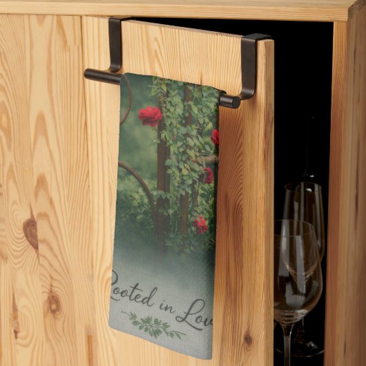 Serviette de main rose (Pliage en tiers)