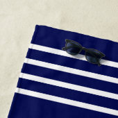 Serviette De Plage 4 bandes pour le capitaine - Ajouter votre nom ou  (En situation)