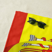 Serviette de plage à motif drapeau espagnol (En situation)