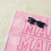 Serviette de plage à rayures roses Preppy (En situation)