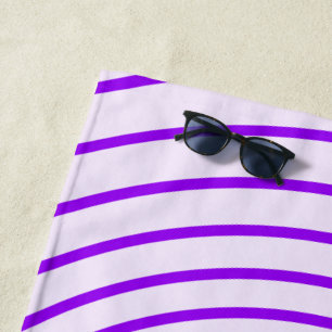 Serviette de plage à rayures violettes avec coeur 
