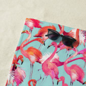 Serviette De Plage Ajoutez vos Flamants roses nommés d'aquarelle de | (En situation)