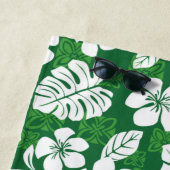 SERVIETTE DE PLAGE ALOHA VENDREDI (VERT) (En situation)