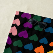 Serviette De Plage Amour avec arc-en-ciel de cœurs (En situation)
