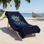 Serviette De Plage Ananas Sunset Beach Custom<br><div class="desc">Une plage au coucher du soleil et l'horizon en forme d'ananas montrant un océan calme. Idéal pour les vacances d'été et voyage en famille CONSEIL - Associez ceci avec des articles assortis comme la bouteille, et peut refroidir dans cette collection. Ajoutez votre nom ou nom d'invité en cliquant sur le...</div>