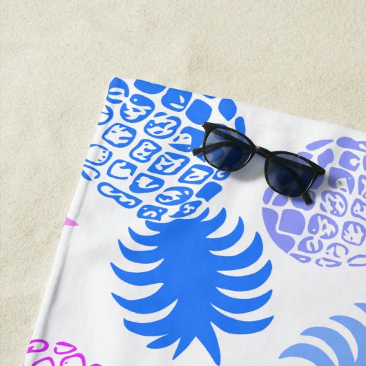 Serviette De Plage Ananas Tropical Momona Hawaiian - Violet- Blanc (En situation)