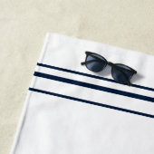 Serviette De Plage Ancre Bleue marine Nom du bateau Personnalisé (En situation)