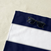 Serviette De Plage Ancre bleue marine Nom du monogramme côtier (En situation)