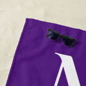 Serviette De Plage Ancre côtière violet Nom du monogramme nautique Pl (En situation)