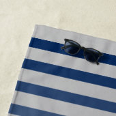 Serviette De Plage Ancre Oars Nom de famille Beach House Grey & Blue (En situation)
